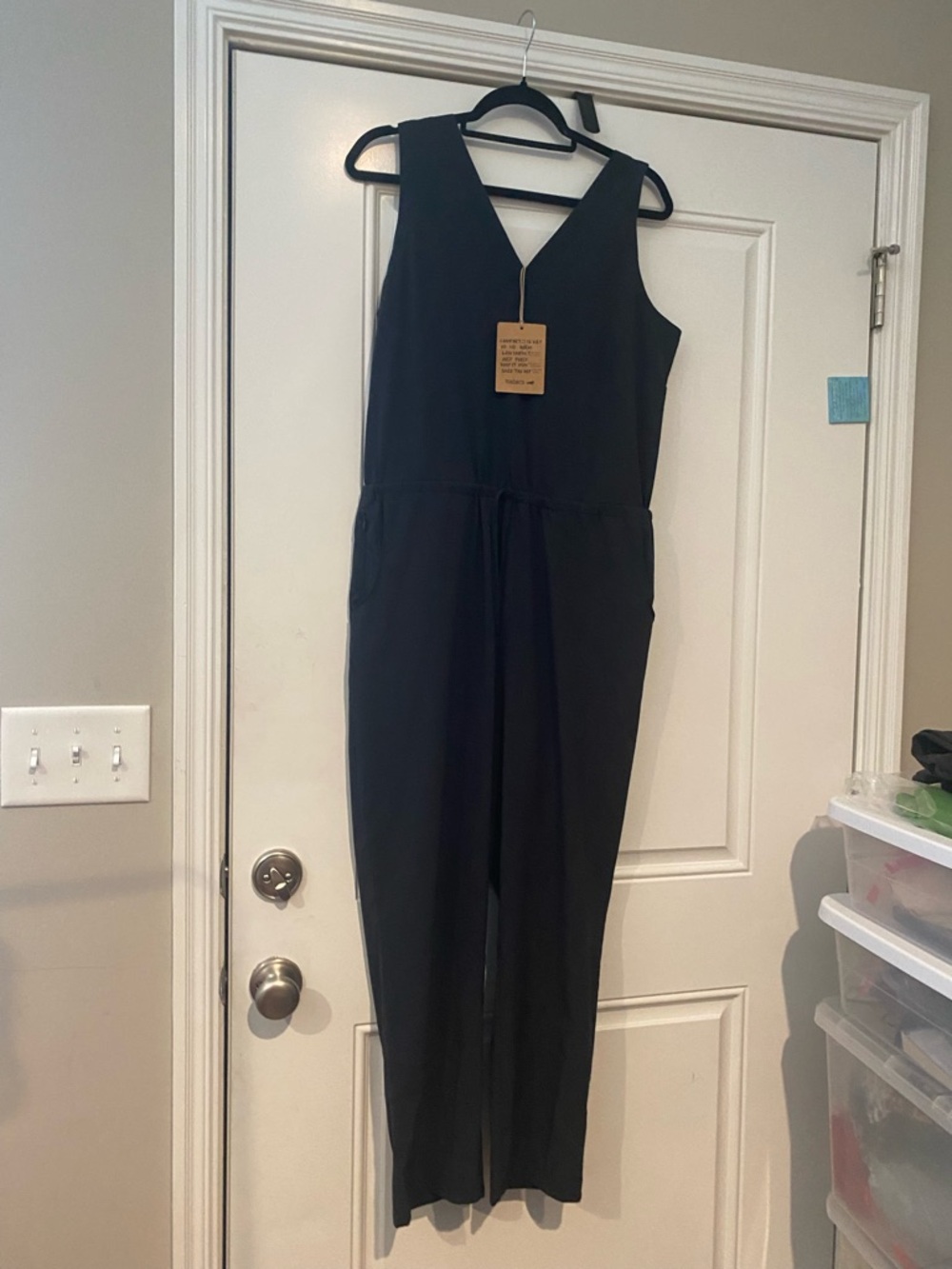 Black V-Neck Sleeveless Jumpsuit
